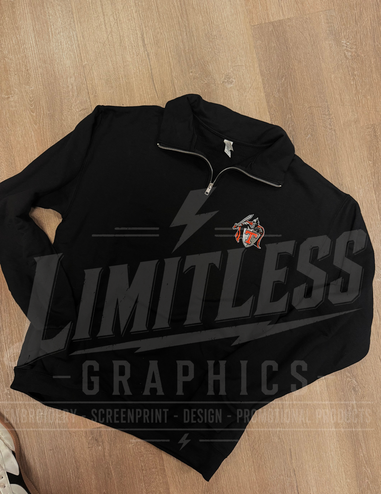 Knights 1/4-Zip Sweatshirt Embroidered